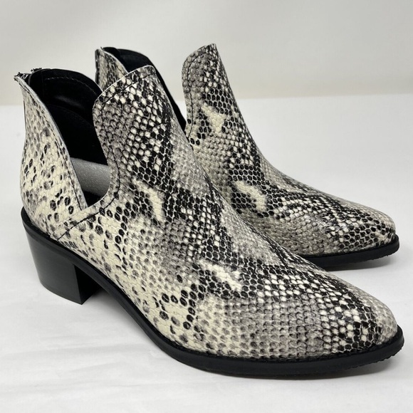 🔴 4/$15 BLONDO Waterproof Black & Gray Snakeskin Ankle Booties size 6.5 in EUC - Picture 11 of 14